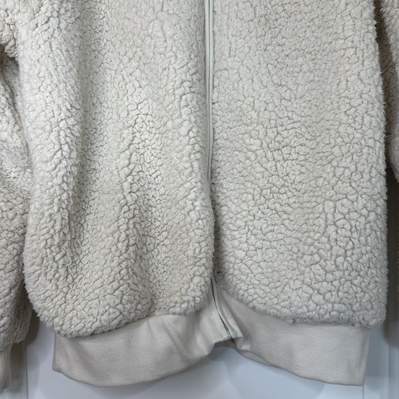 VS Fleece Jacket Small Off White with Full Zip Women’s - Picture 4 of 13